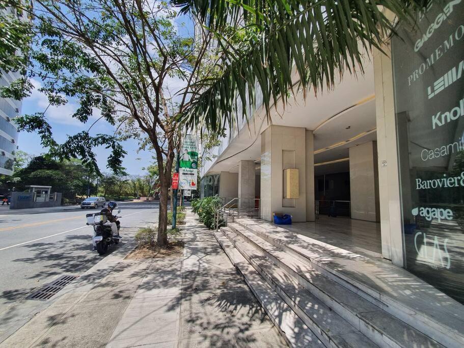 Bgc Taguig Cozy 2 Bedroom Loft, With Stunning Bgc Skyline View! Manila Exterior foto